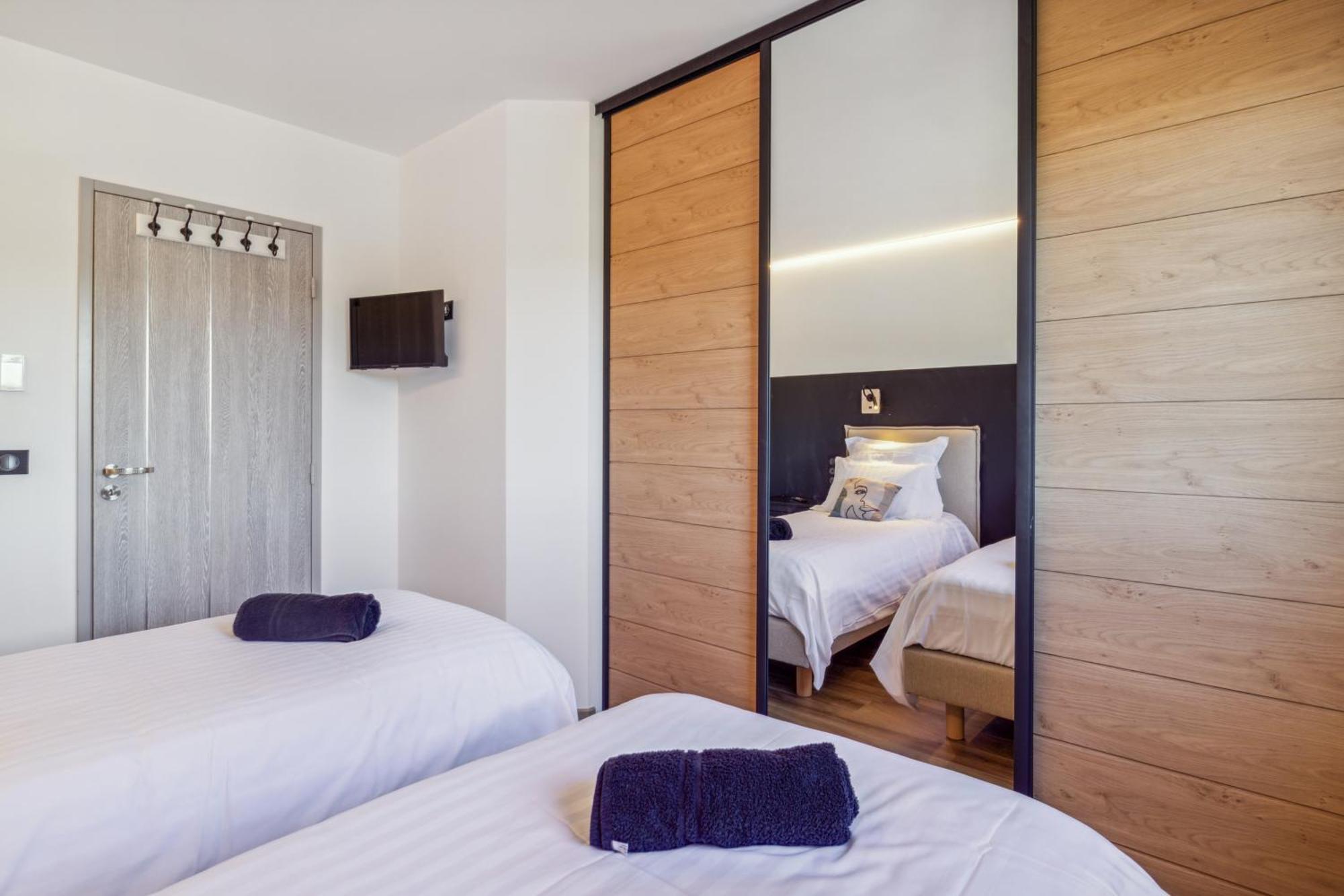 Duplex Villa Les Pins 89M2 Et Terrasse 30M2 昂蒂布 外观 照片